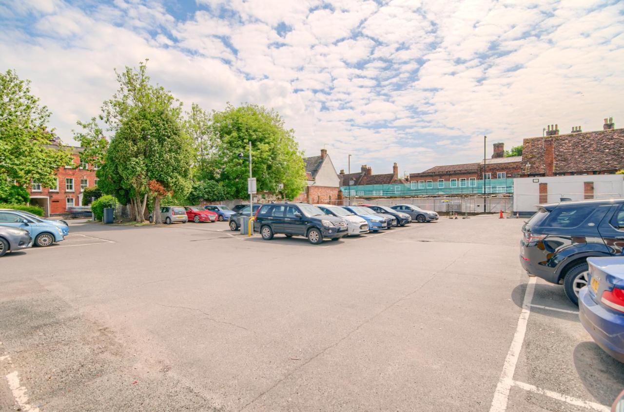 Mercure Salisbury White Hart Hotel & Apartments Extérieur photo