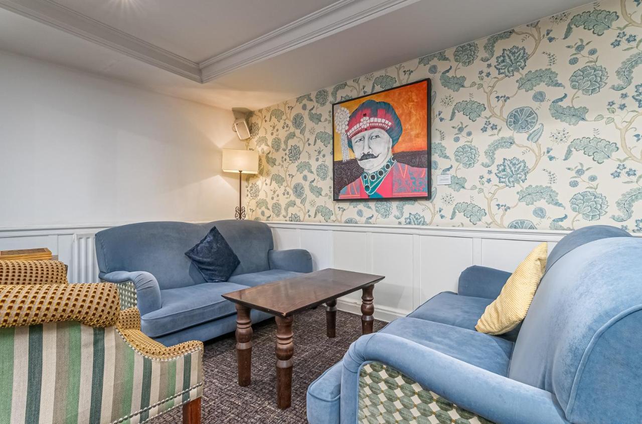 Mercure Salisbury White Hart Hotel & Apartments Extérieur photo