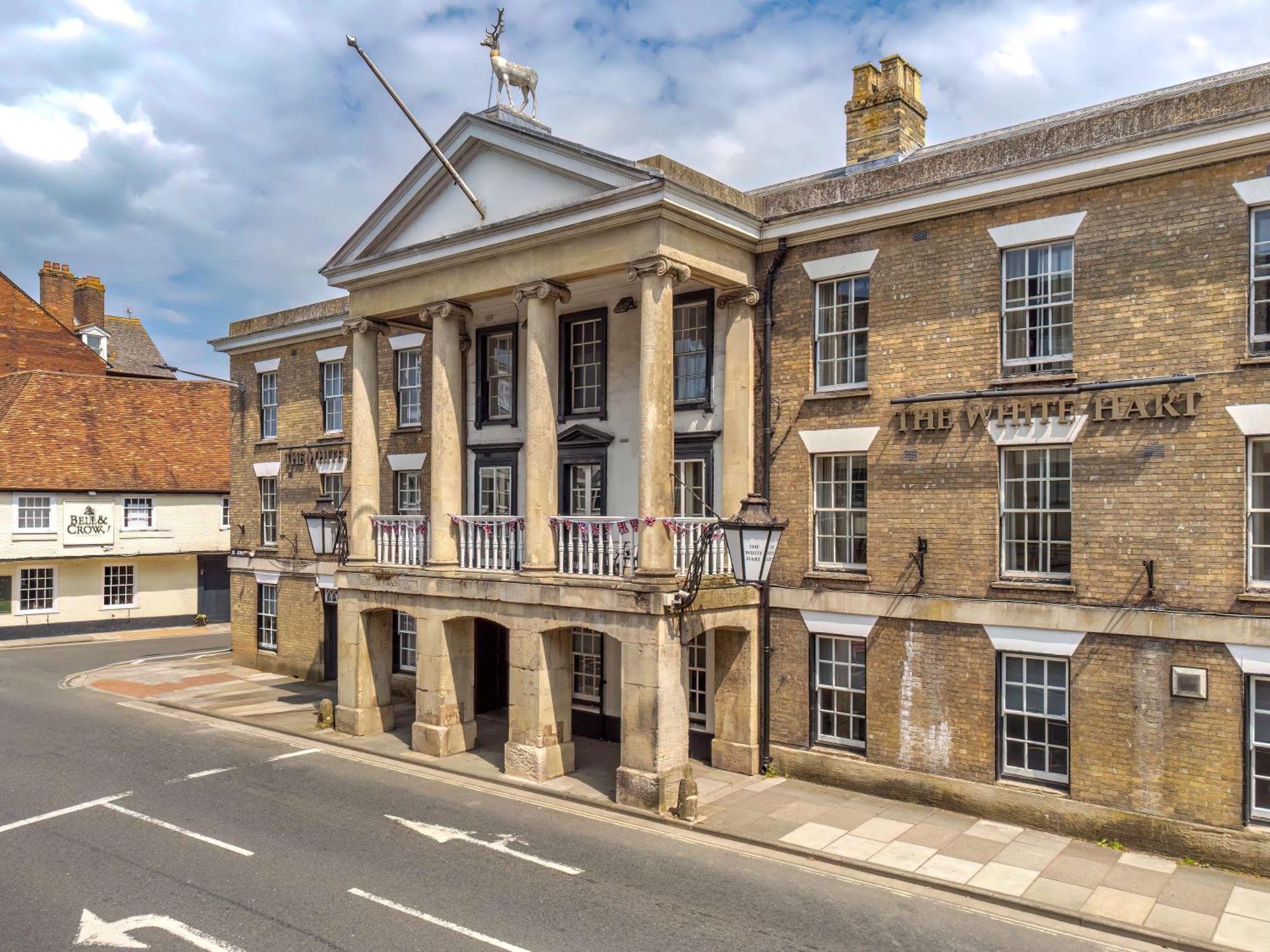 Mercure Salisbury White Hart Hotel & Apartments Extérieur photo