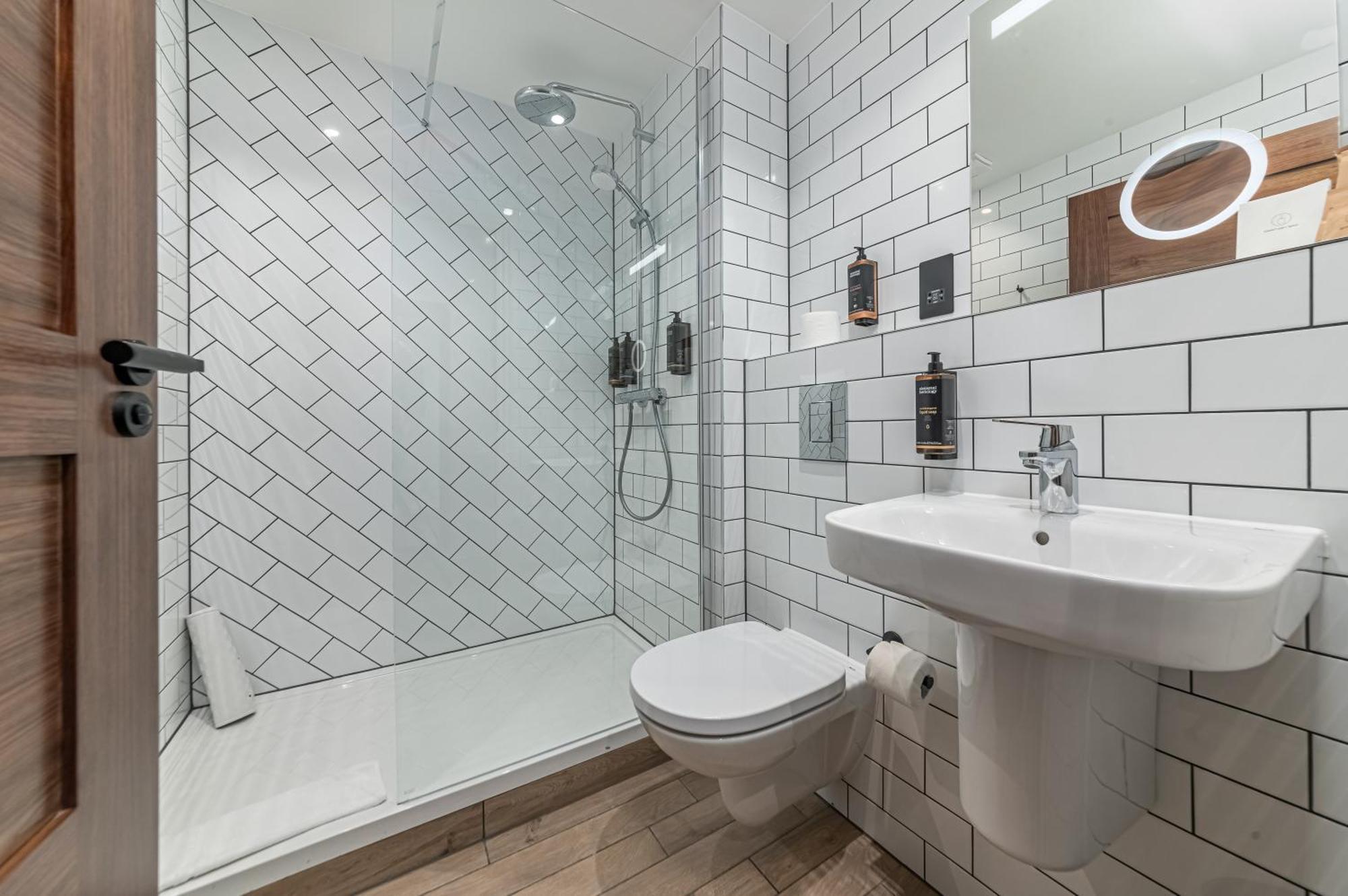 Mercure Salisbury White Hart Hotel & Apartments Extérieur photo