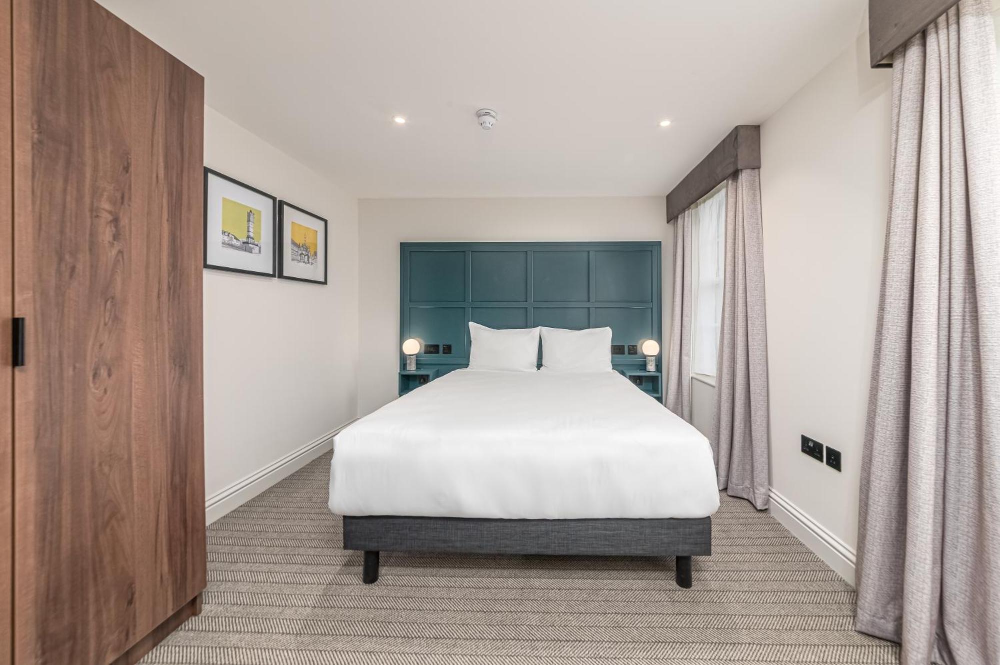 Mercure Salisbury White Hart Hotel & Apartments Extérieur photo