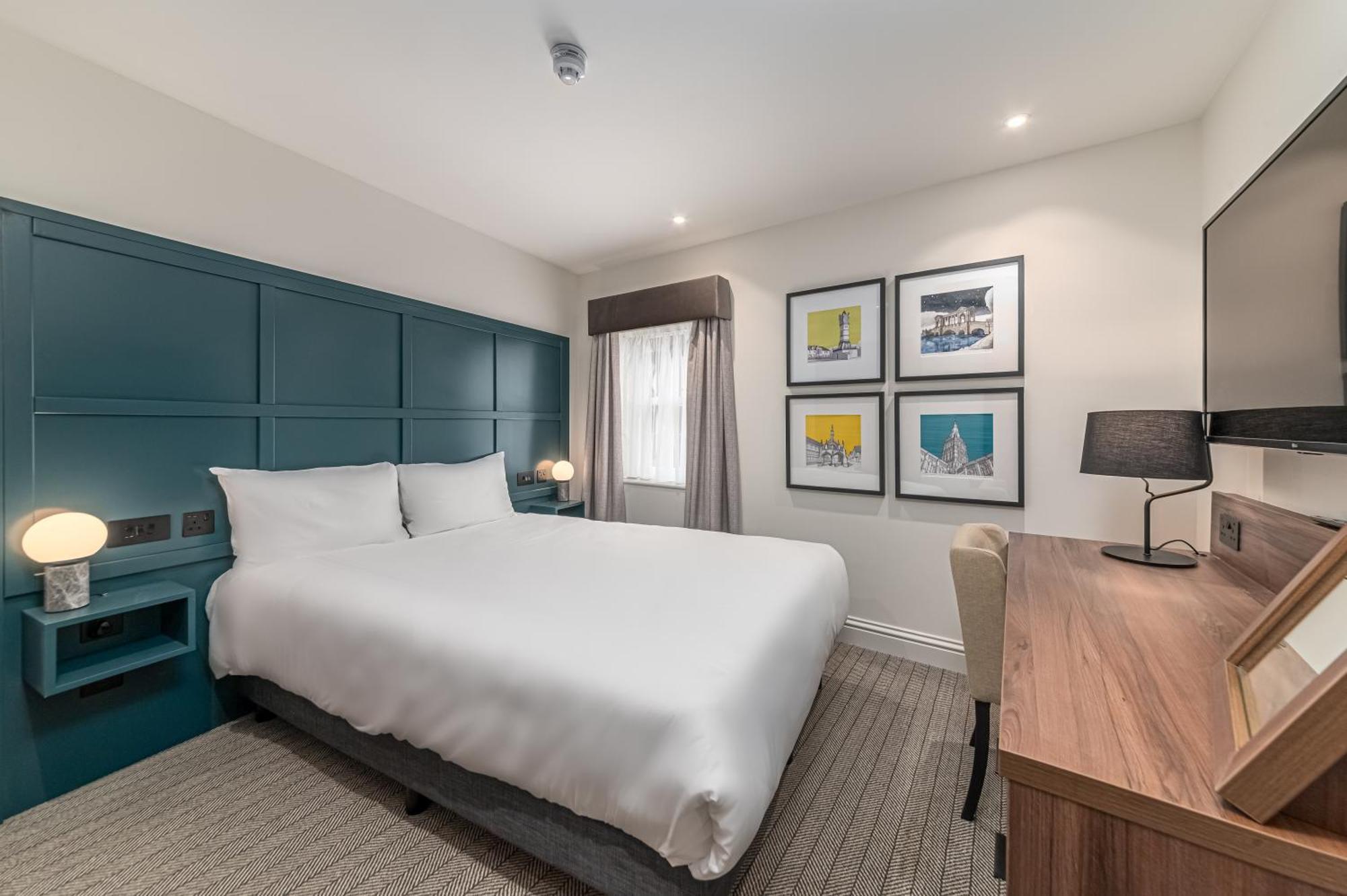 Mercure Salisbury White Hart Hotel & Apartments Extérieur photo